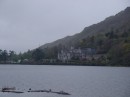 DSC00163 * Kylemore Abbey on the Kylemore lake * 614 x 461 * (187KB)