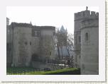 CIMG1184 * Le tower bridge entre 2 bouts de la tour de Londres * 800 x 600 * (296KB)