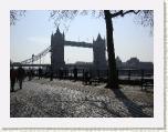 CIMG1187 * Le tower bridge et la tache noire au lilieu, it's me... * 800 x 600 * (408KB)