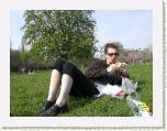 CIMG1224 * Pic-nic dans Kensington Gardens avec vue sur le Kensington Palace où a vécu Diana. * 800 x 600 * (489KB)