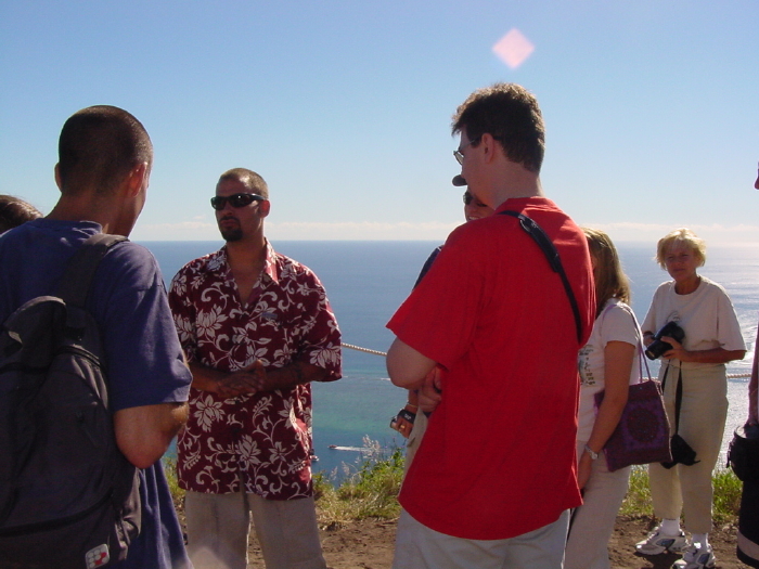 Notre guide, Tamo